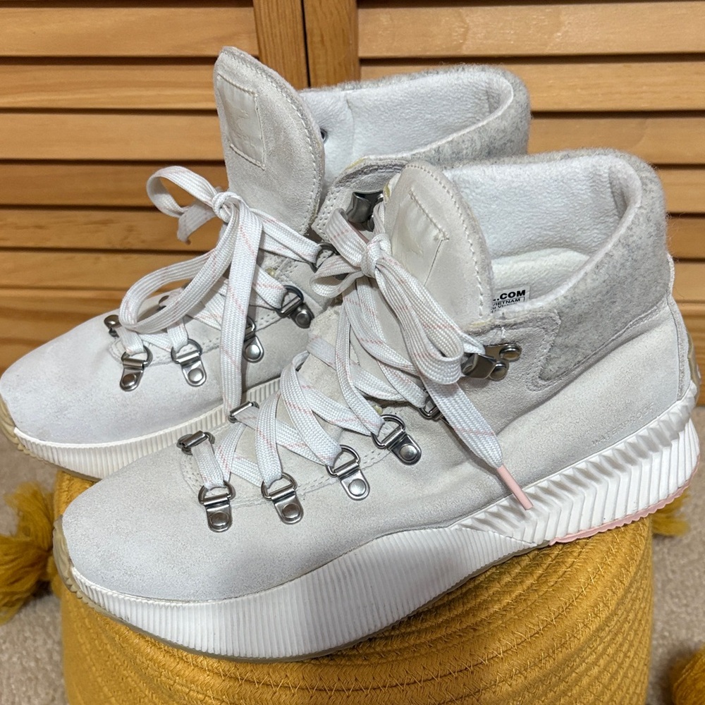 Sorel Women's White Winter Boots